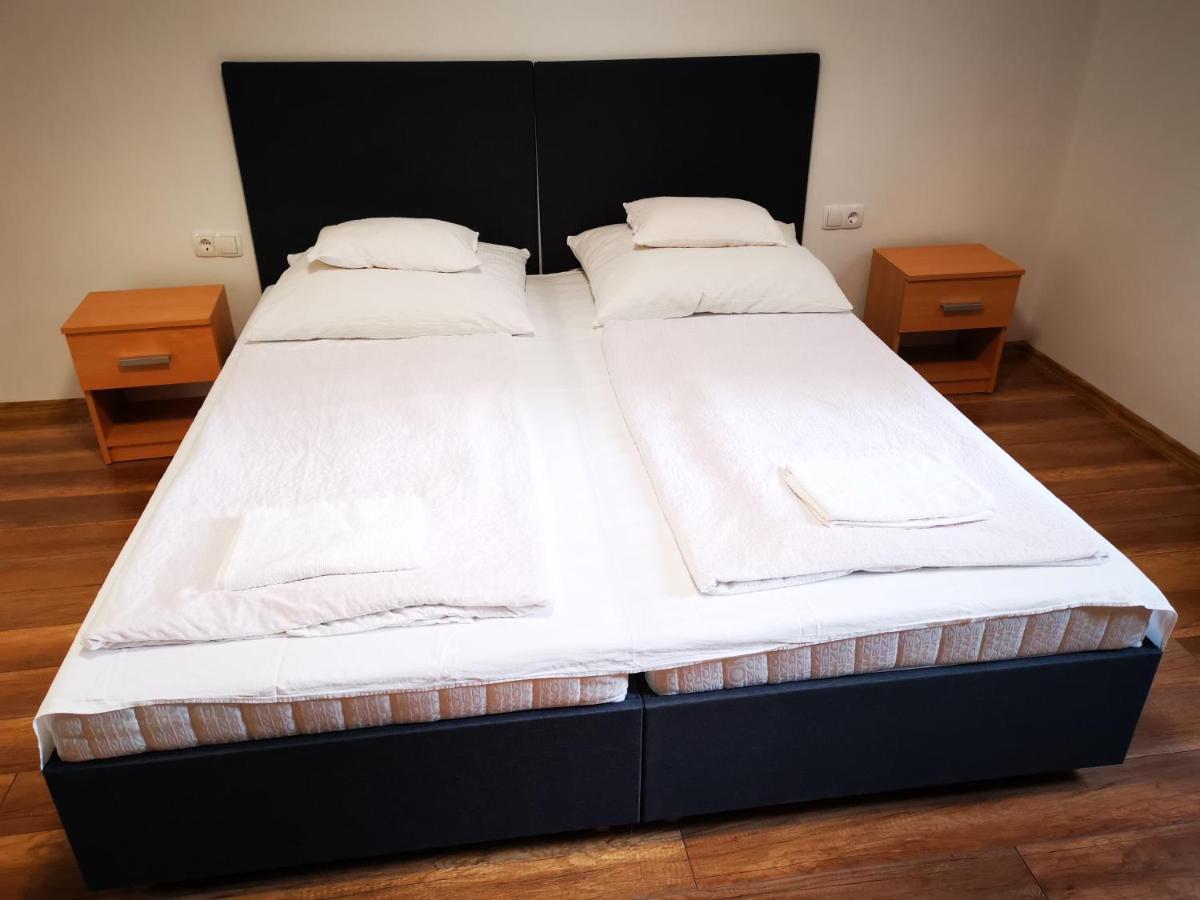 Máté apartman Gyula Kültér fotó